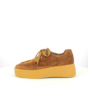  9.11.13<br>CUIR VELOURS MARRON LACET