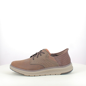  205249<br>CUIR GRAS MARRON LACET