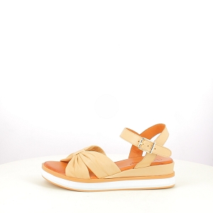 COCO ABRICOT V3314C<br>CUIR LISSE NUDE BOUCLE