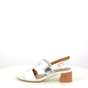  1227604.04<br>CUIR LISSE BLANC BOUCLE